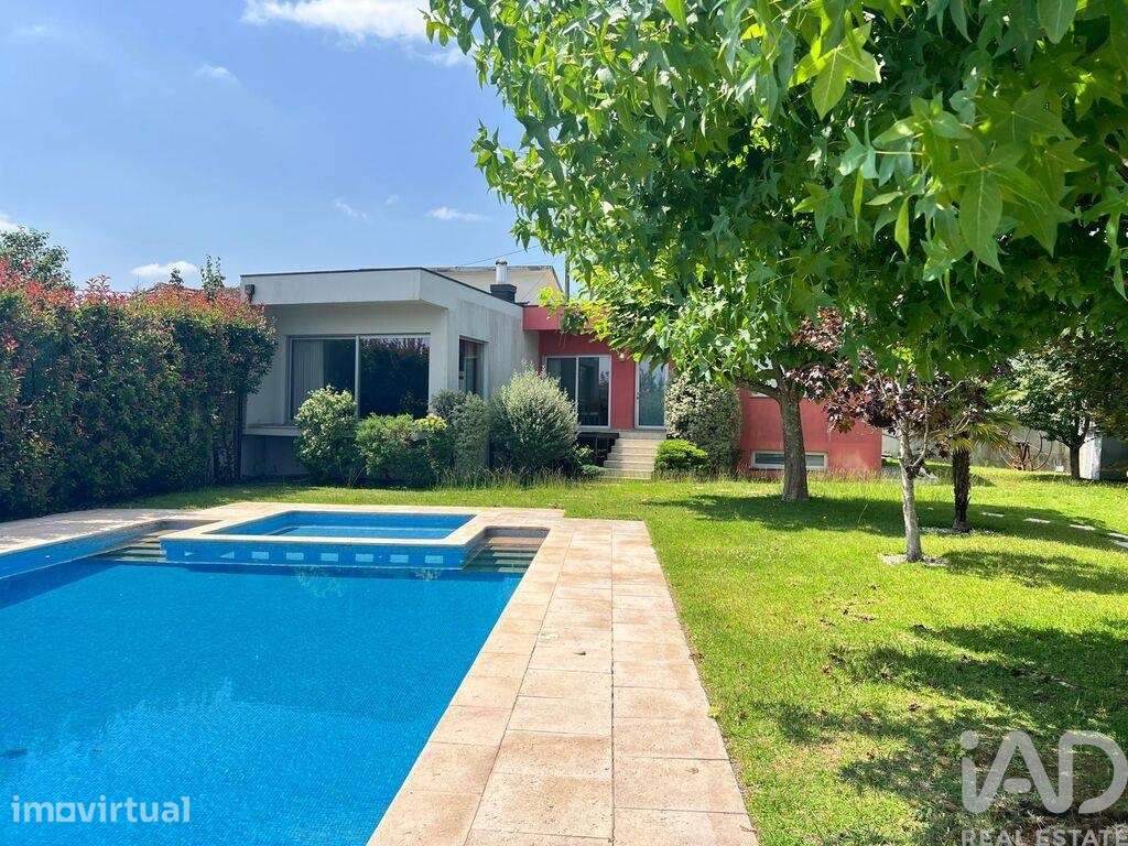 Casa / Villa T3 em Macieira de 233,00 m2