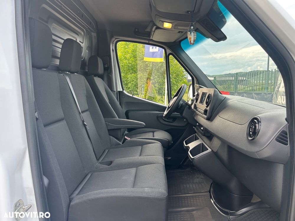 Mercedes-Benz Sprinter FRIGORIFIC AUTOMAT 2 COMPARTIMENTE - 22