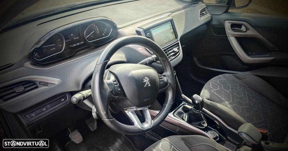 Peugeot 2008 1.6 e-HDi Allure - 17
