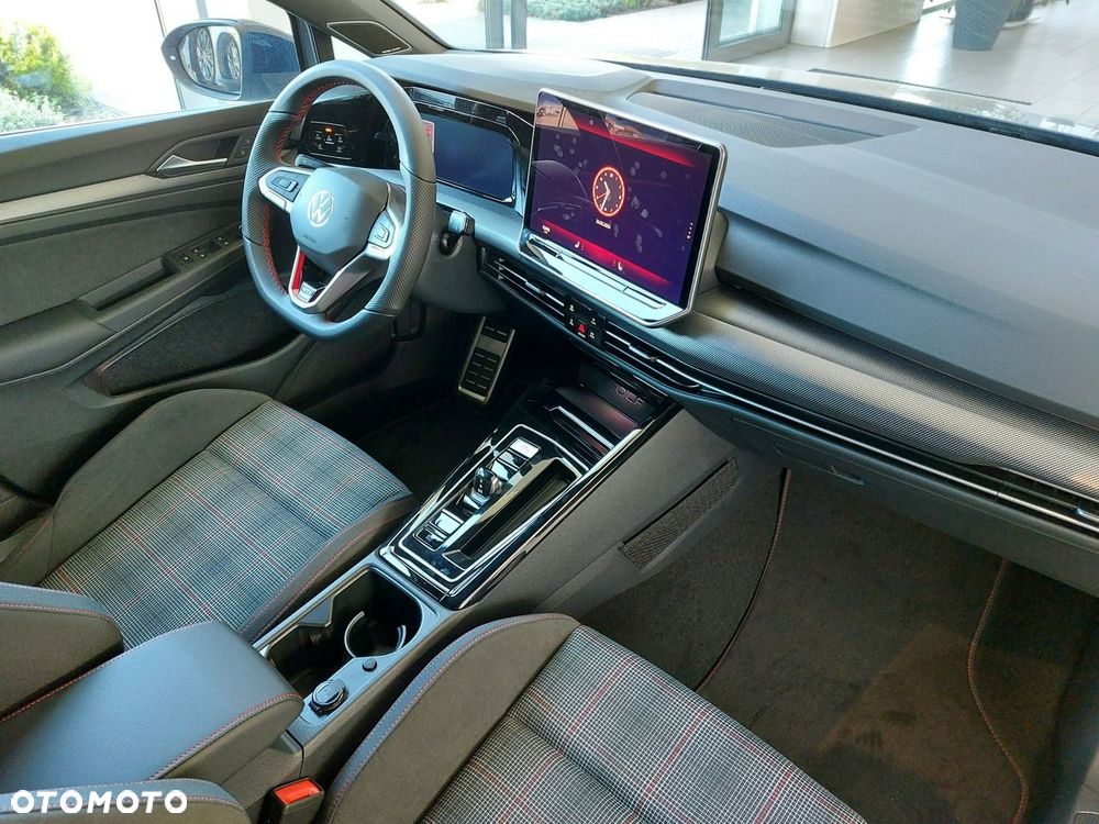 Volkswagen Golf - 14