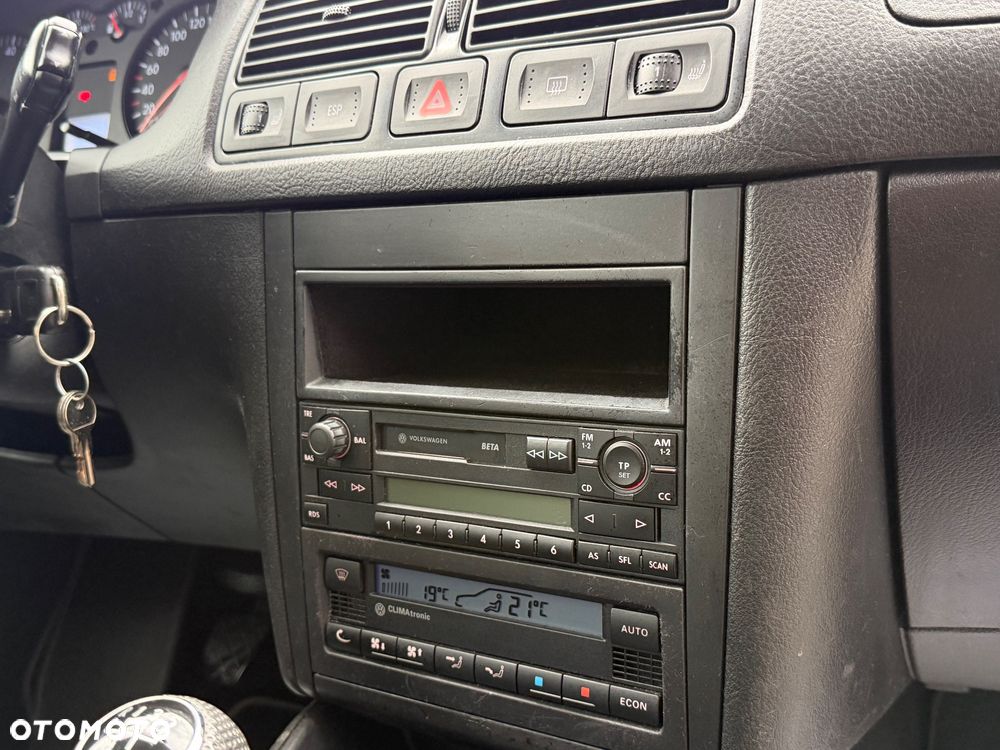Volkswagen Golf - 21