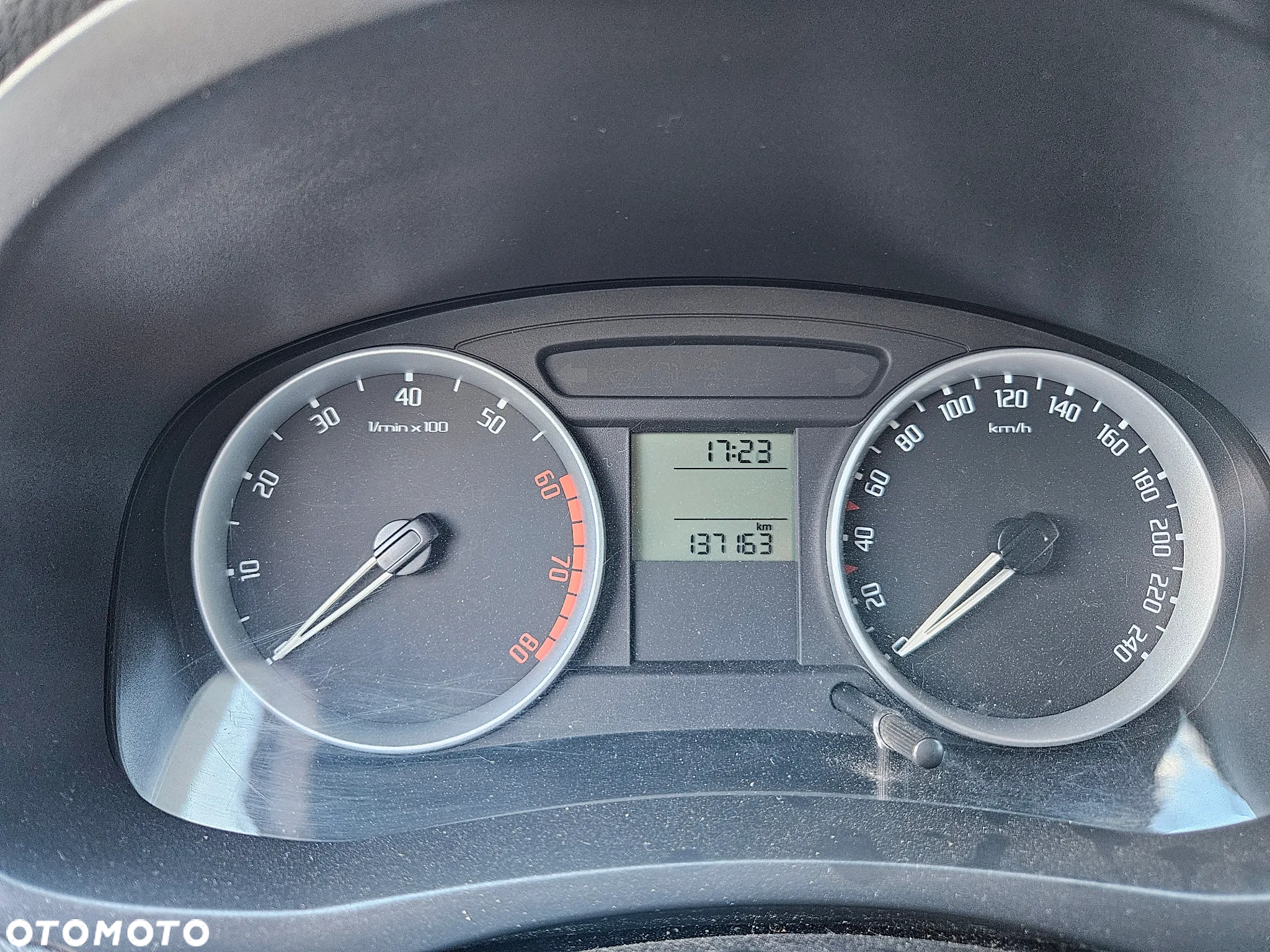 Skoda Roomster 1.4 16V Elegance - 8