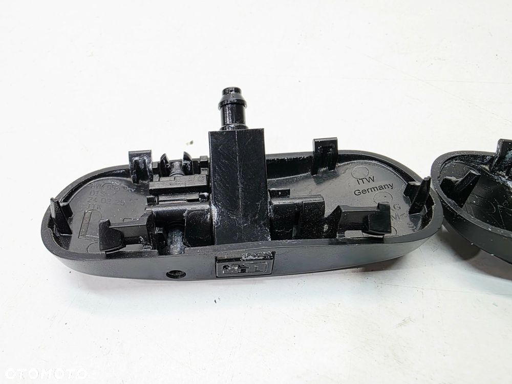 DYSZA SPRYSKIWACZA PRAWA + LEWA MGIEŁKA AUDI A3 8Y 8Y0955987E 8Y0955988E - 6