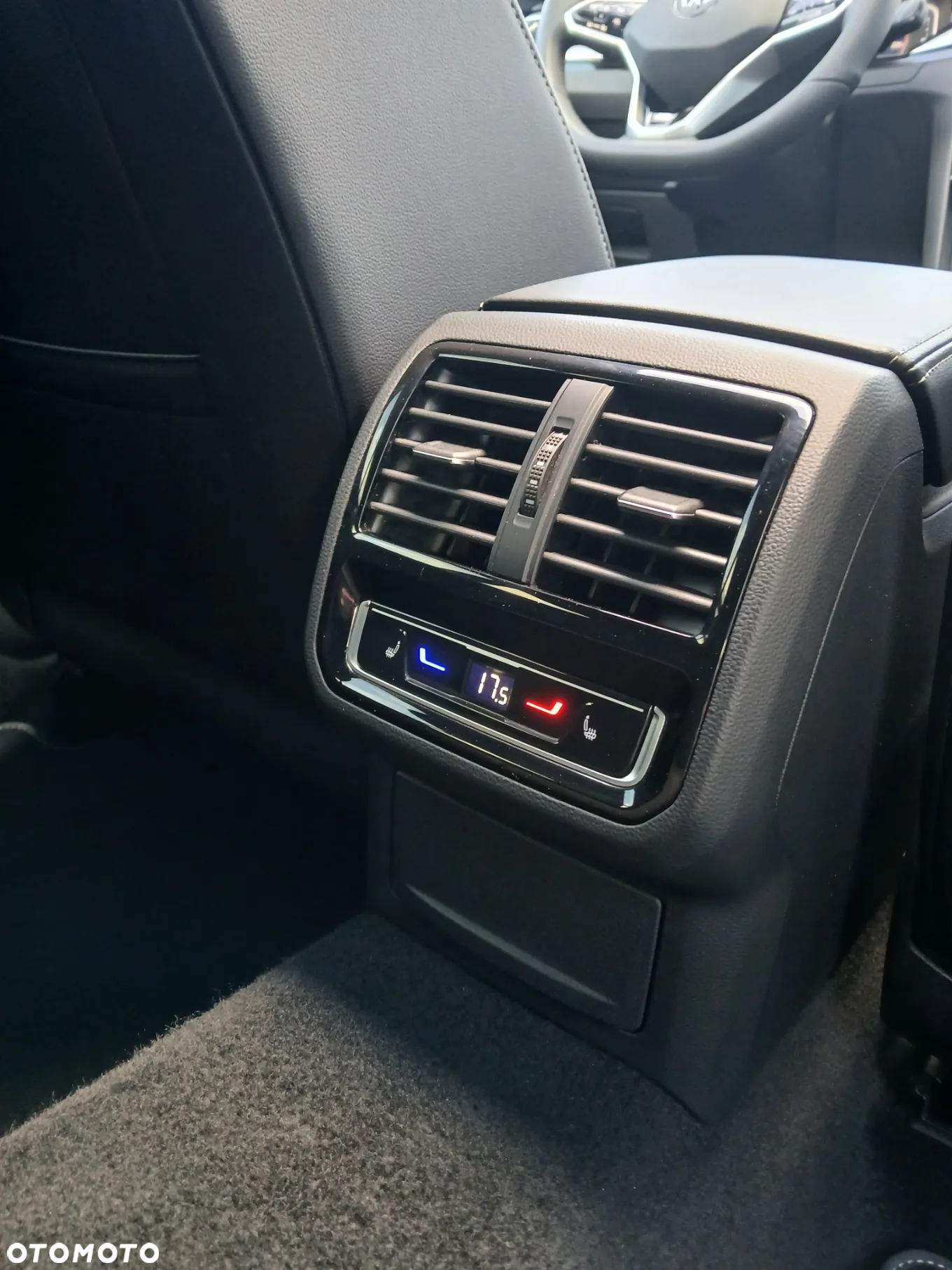 Volkswagen Arteon 2.0 TDI 4Motion R-Line DSG - 29