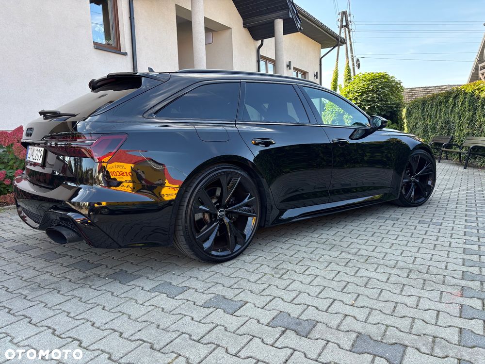 Audi RS6 Avant - 10
