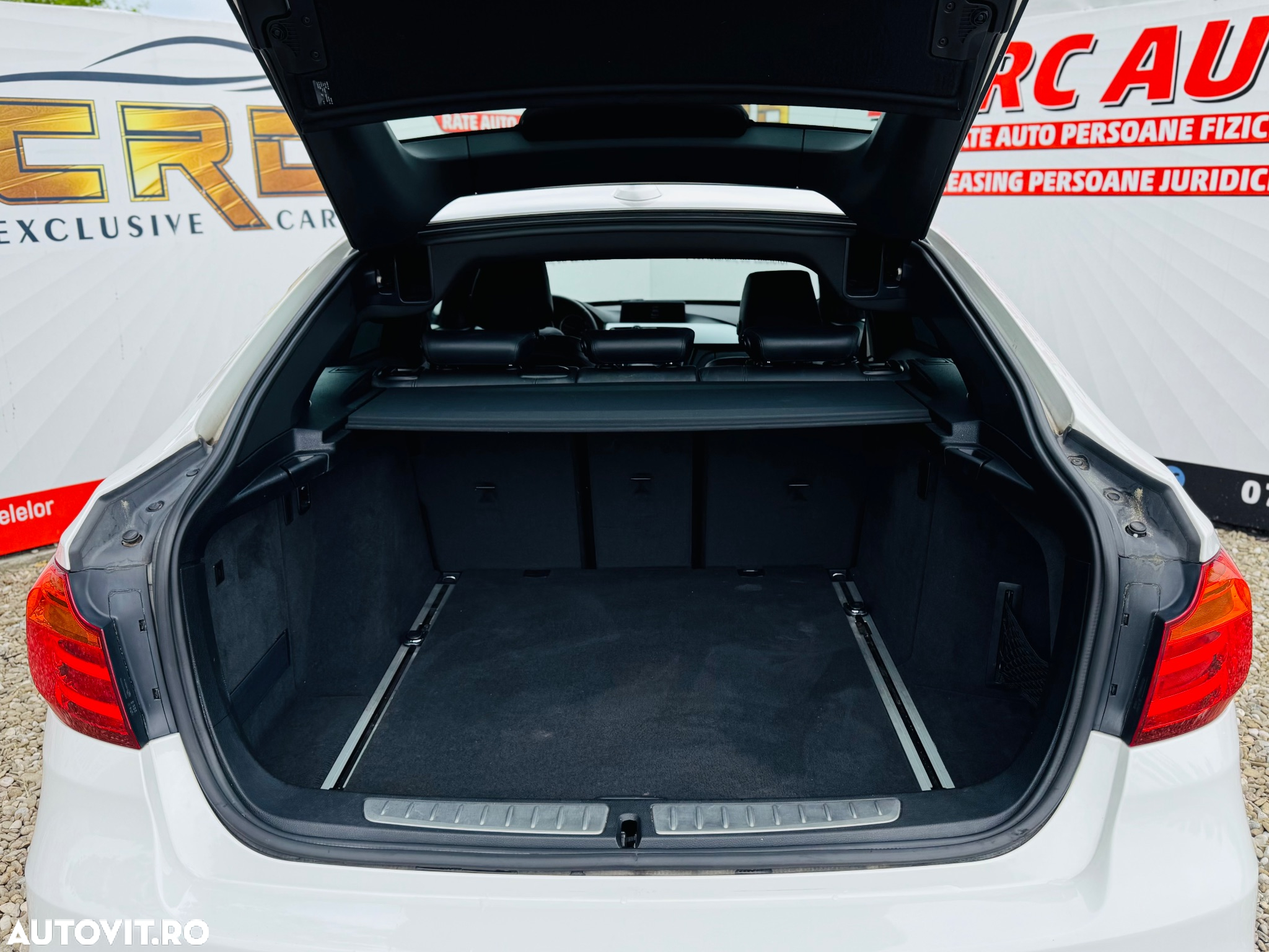 BMW Seria 3 320d xDrive - 14