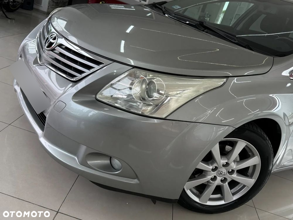 Toyota Avensis 2.0 D-4D Luna - 15