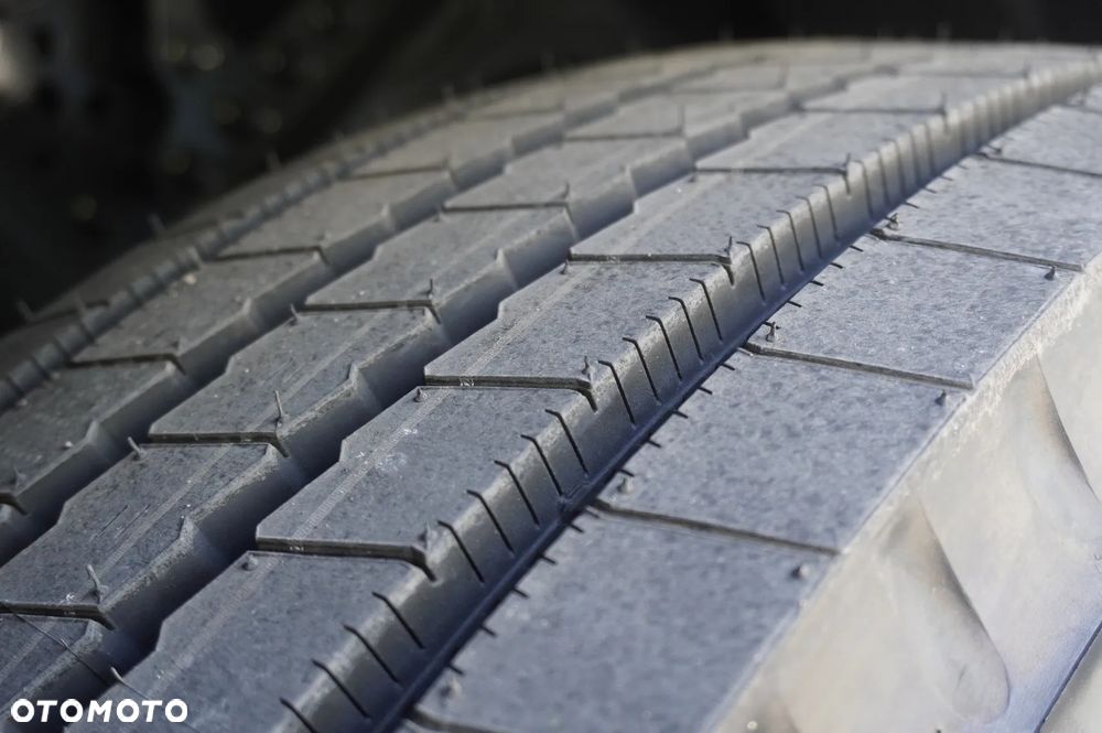 Mercedes-Benz Actros 2542 / Kabina Gigasalonka / Thermoking 1000R_225457 - 13
