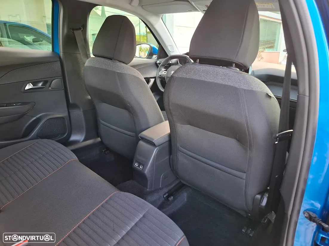 Peugeot e-2008 50 kWh Active Pack - 26