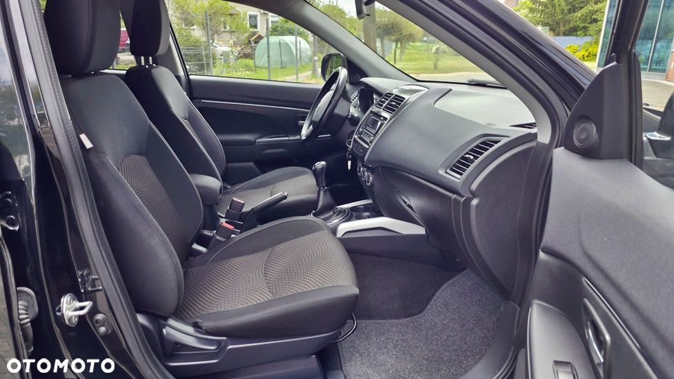 Mitsubishi ASX 1.6 Invite Navi - 15