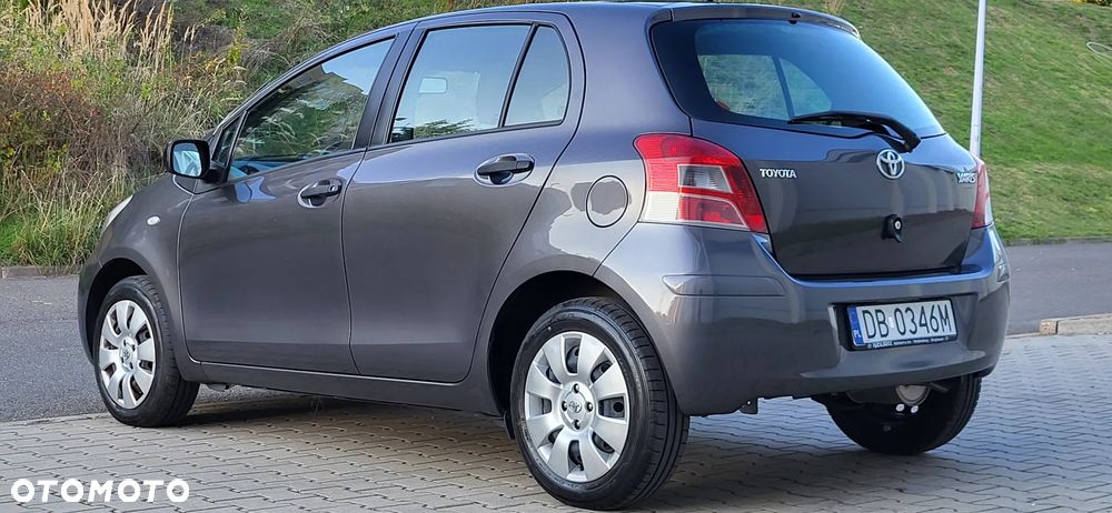 Toyota Yaris 1.0 Entry - 5