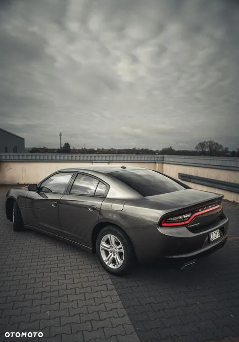 Dodge Charger 3.6 GT - 10