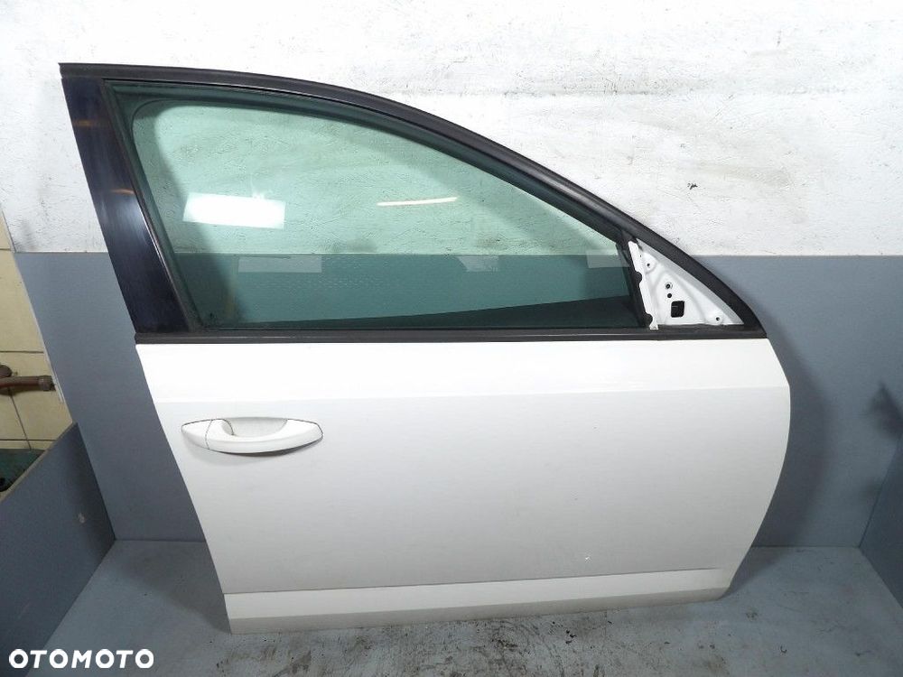 SKODA OCTAVIA III 3 DRZWI PRZÓD PRAWE  F9E