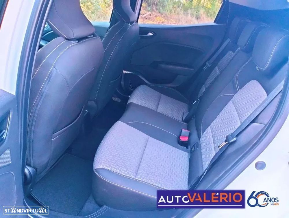 Renault Clio 1.0 TCe Evolution - 28