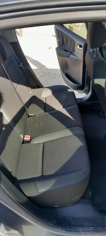 Peugeot 207 1.4 16V SE Sportium - 12