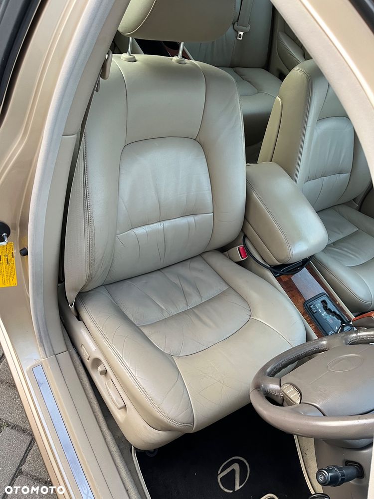 Lexus LS 400 - 11