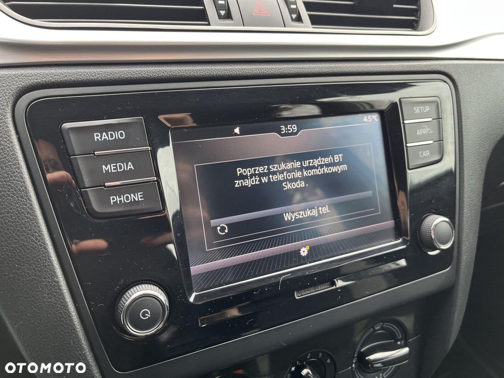 Skoda RAPID 1.0 TSI Ambition DSG - 25