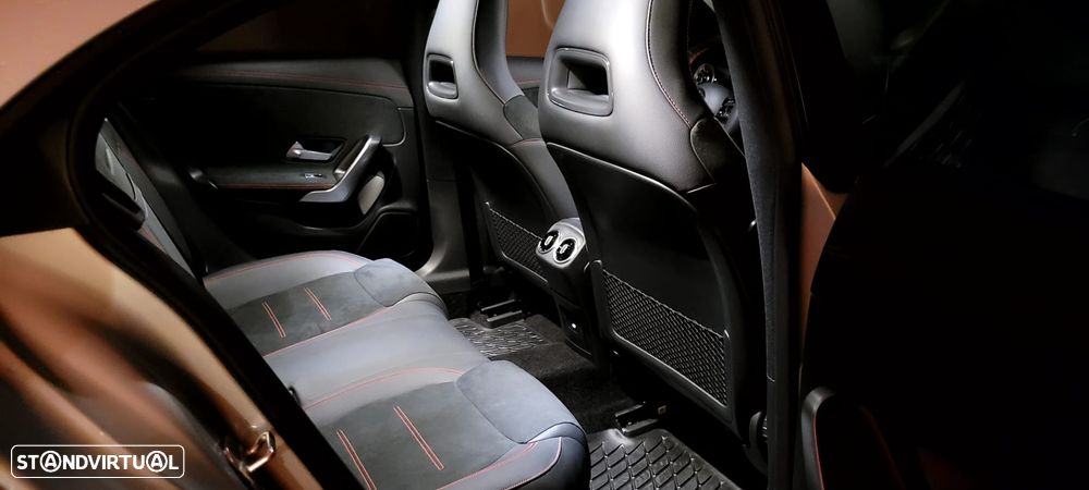 Mercedes-Benz CLA 250 e AMG Line - 22