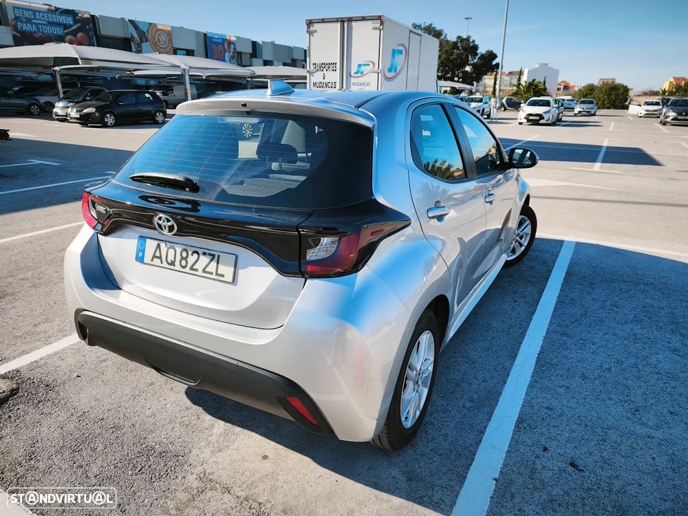 Toyota Yaris 1.0 VVT-i Comfort Plus - 2
