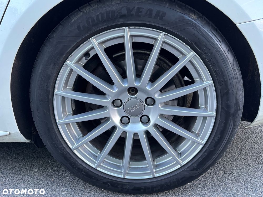 Audi A4 Avant - 12