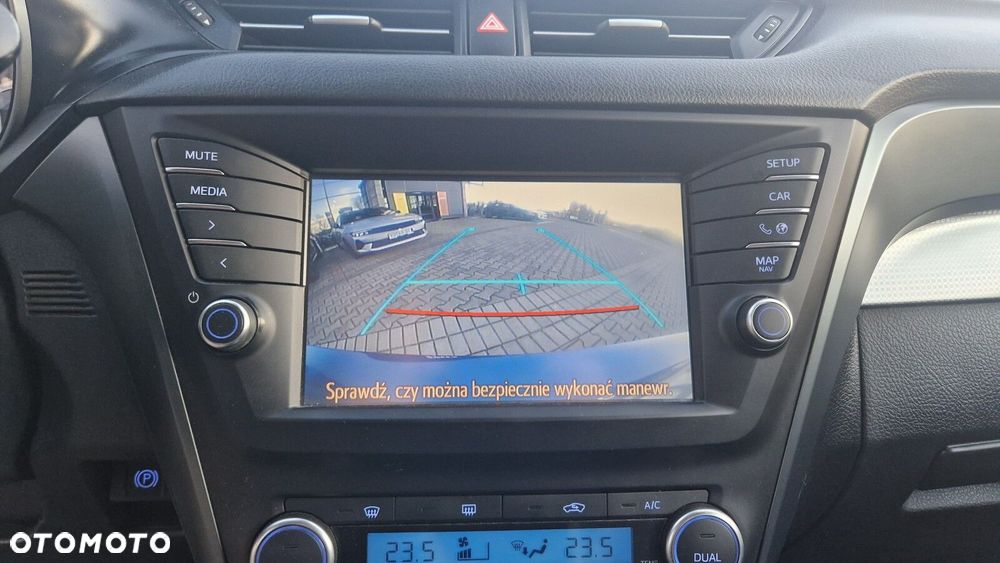 Toyota Avensis 2.0 D-4D Premium - 32