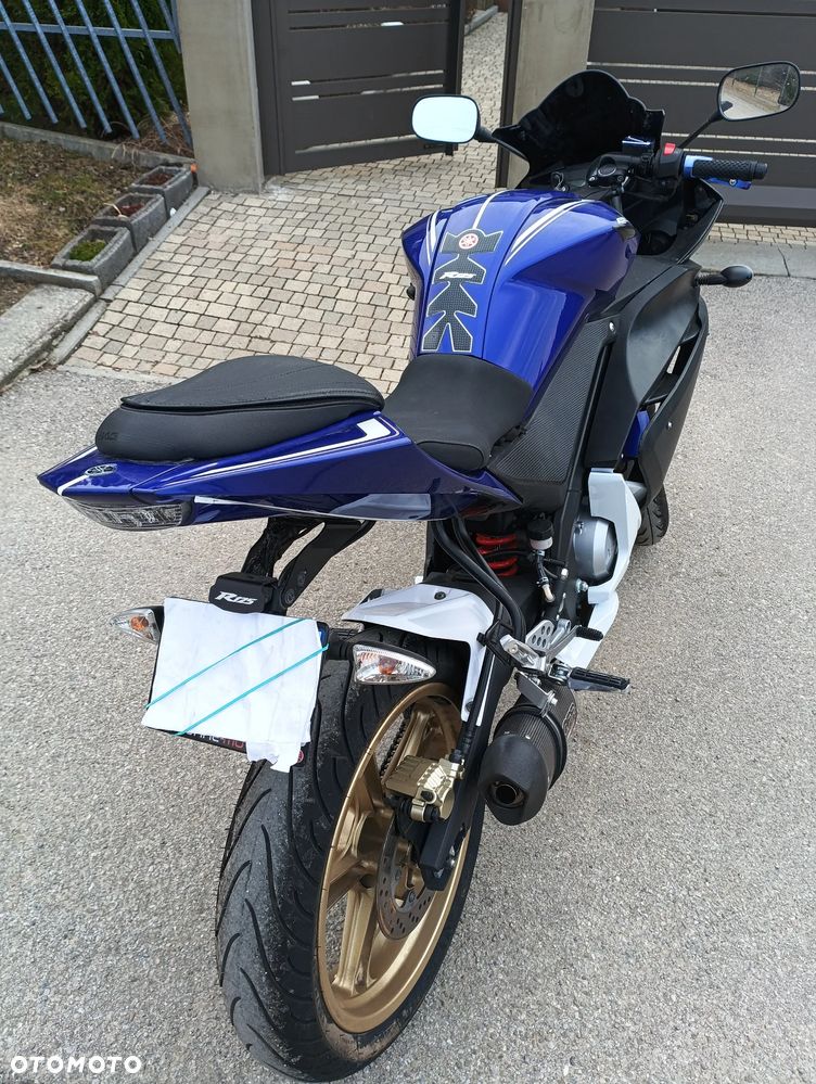 Yamaha YZF - 4