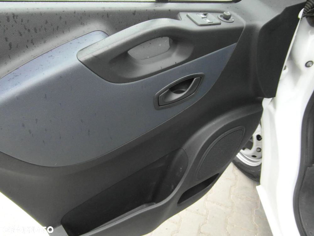 Opel VIVARO L2H2 MAXI - 17