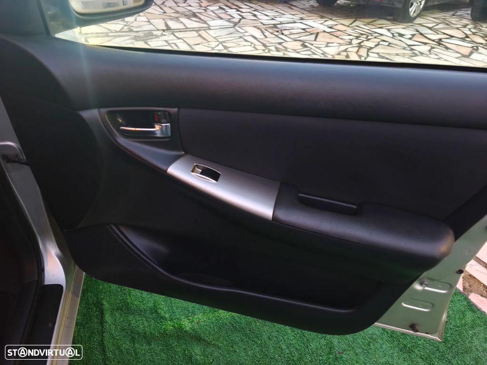 Toyota Corolla SW 1.4 D-4D AC - 26