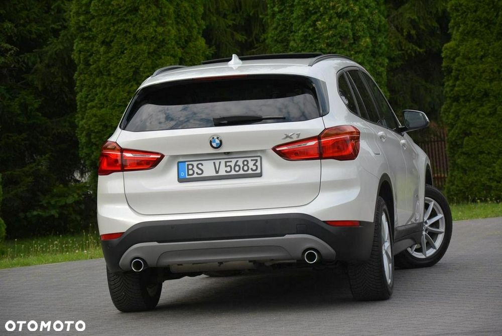 BMW X1 xDrive20d Advantage - 13
