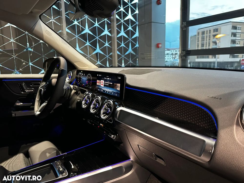 Mercedes-Benz GLB 220 4MATIC MHEV Aut. - 11