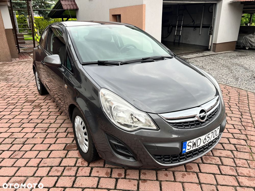 Opel Corsa 1.2 16V Essentia - 4