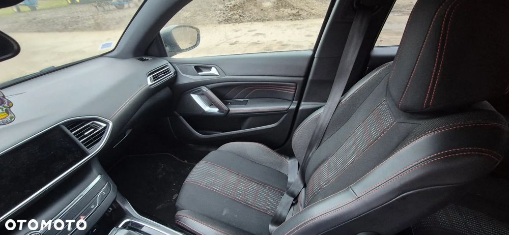 Peugeot 308 1.5 BlueHDi GT Pack S&S EAT8 - 25