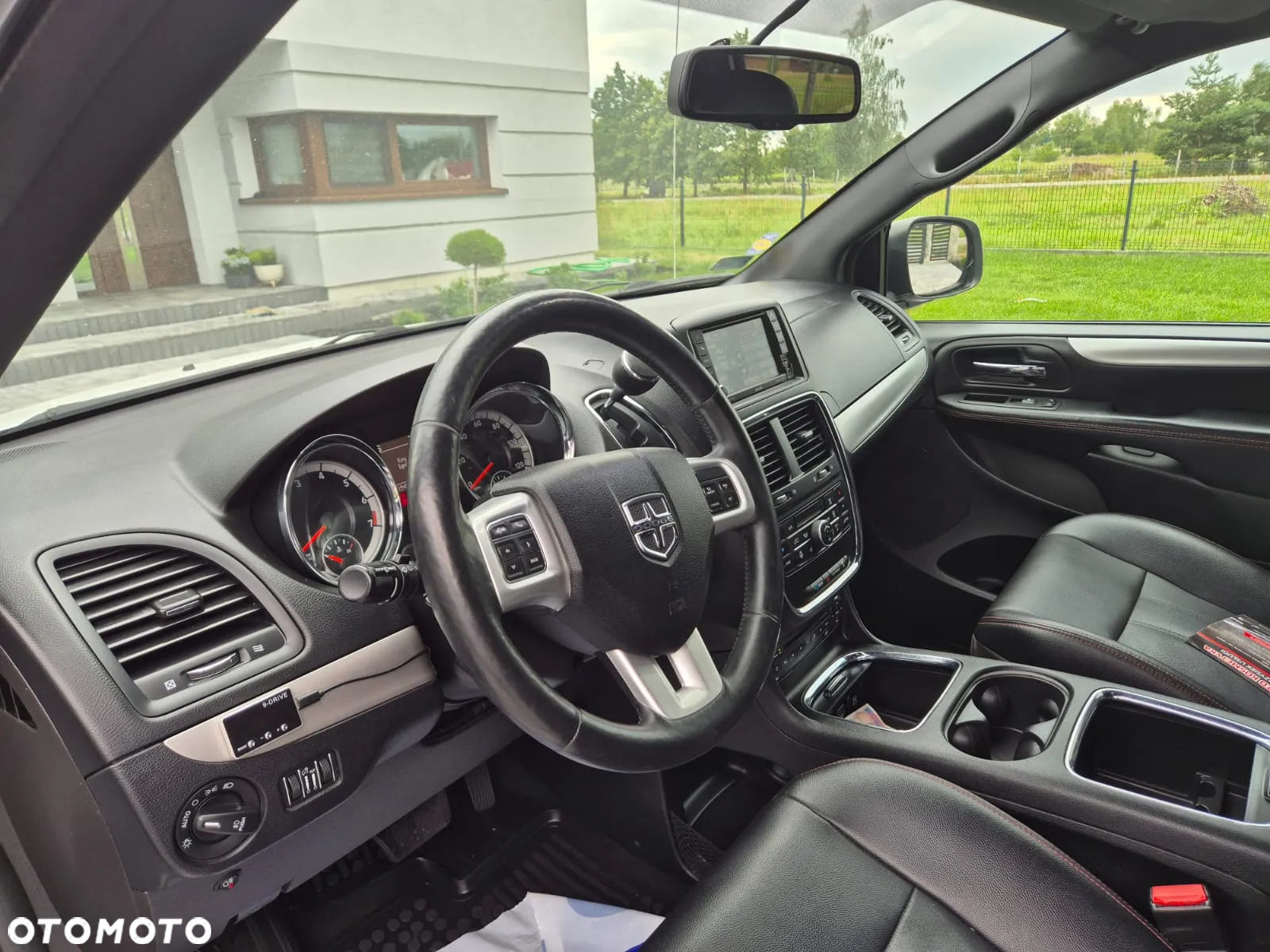 Dodge Grand Caravan 3.6 R/T - 13