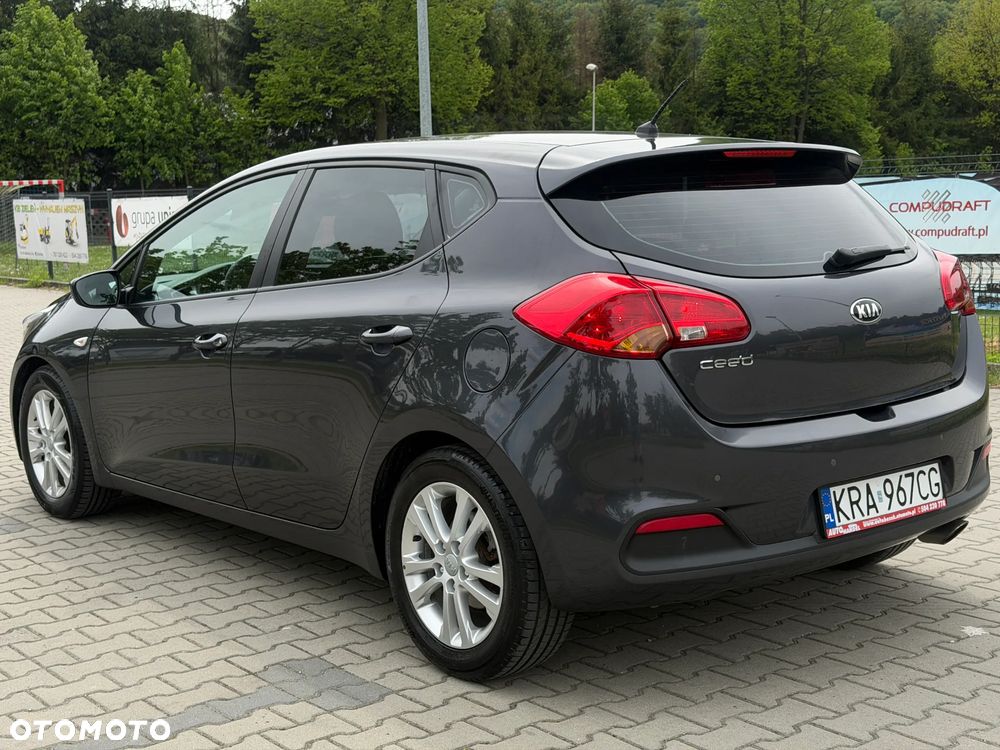 Kia Ceed 1.4 CVVT Attract plus - 31