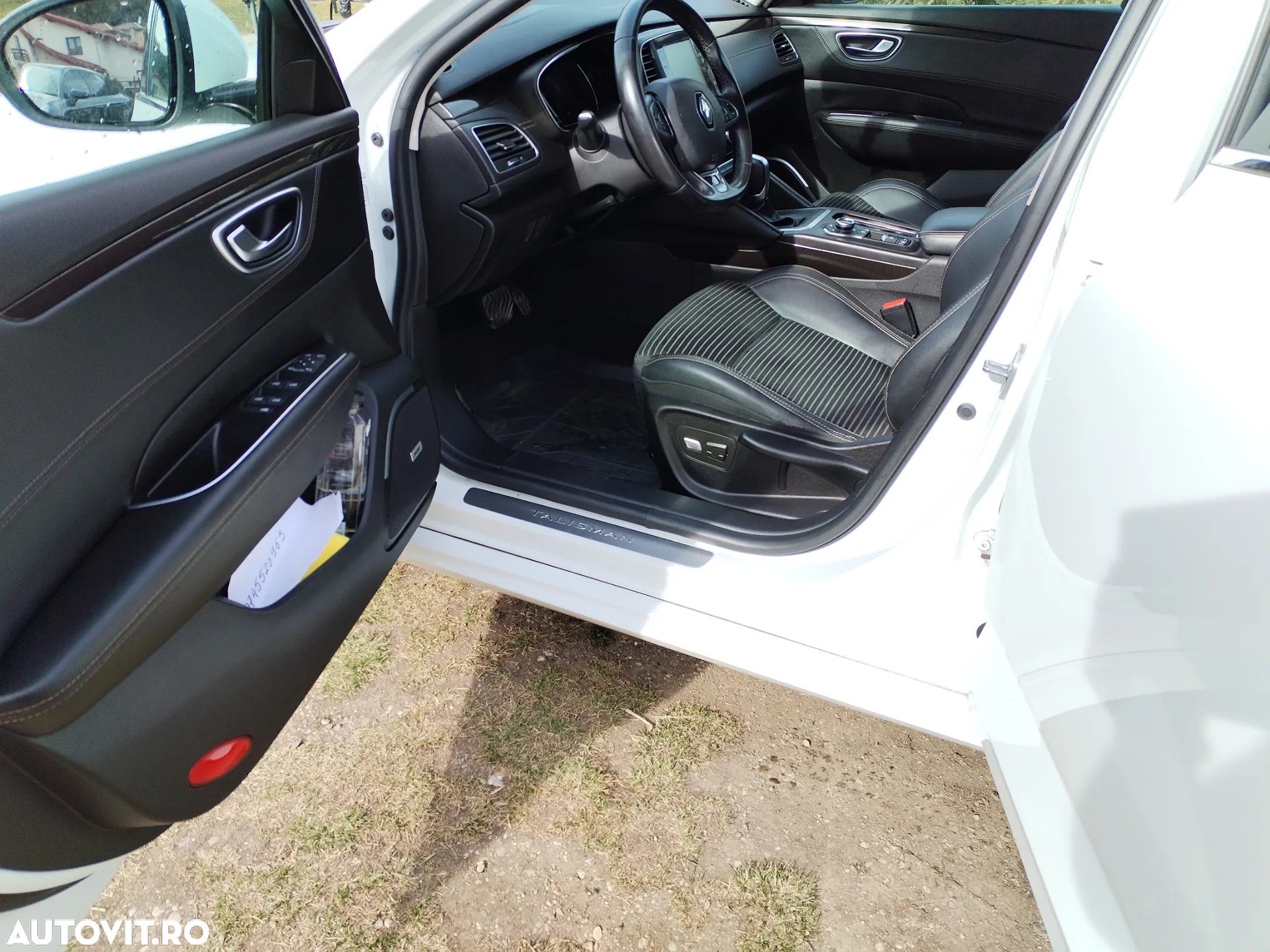 Renault Talisman Grandtour TCe 225 EDC GPF BUSINESS EDITION - 12