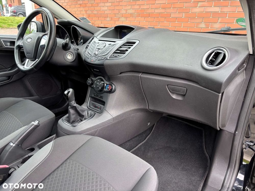 Ford Fiesta 1.25 Celebration - 18