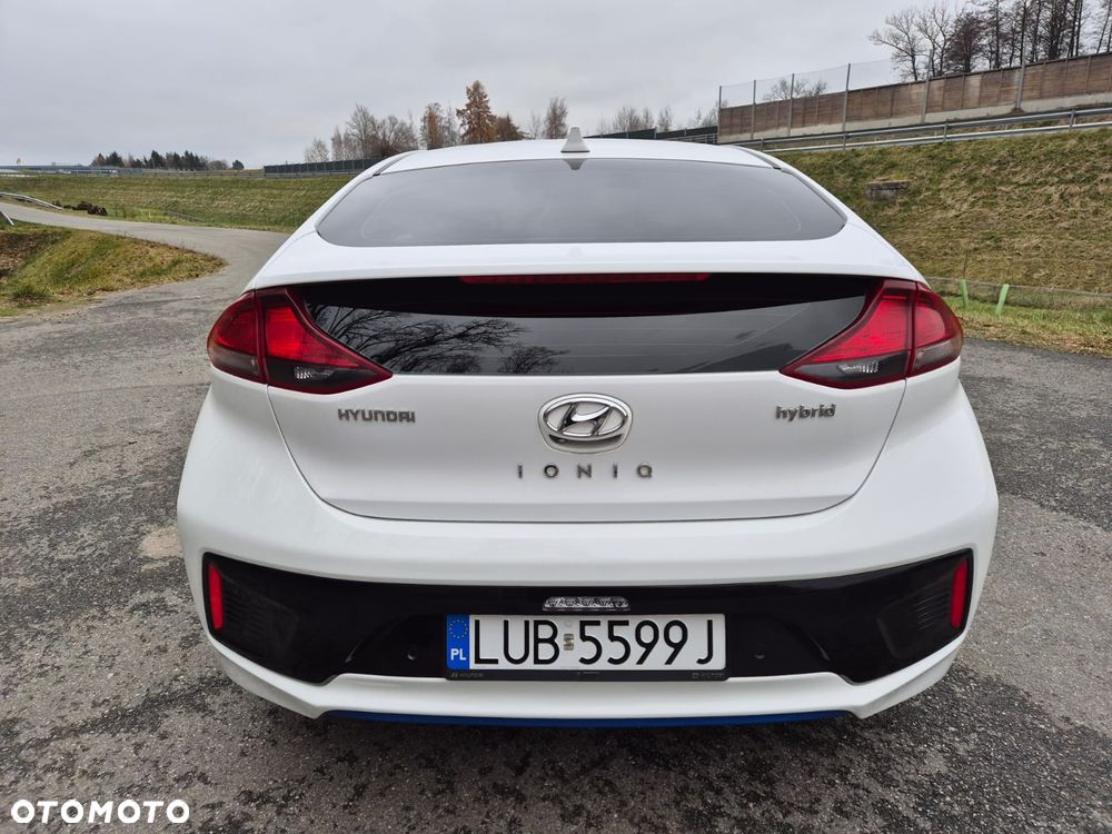 Hyundai IONIQ 1.6 GDI Premium - 5
