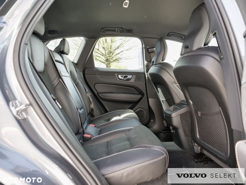 Volvo XC 60 - 30