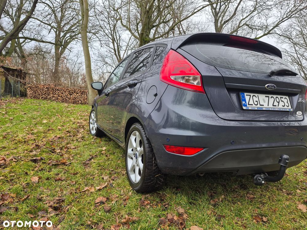 Ford Fiesta 1.6 TDCi DPF Gold X - 3