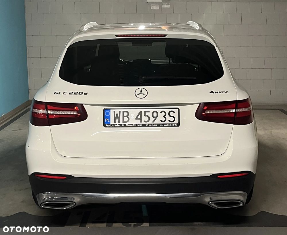 Mercedes-Benz GLC - 33
