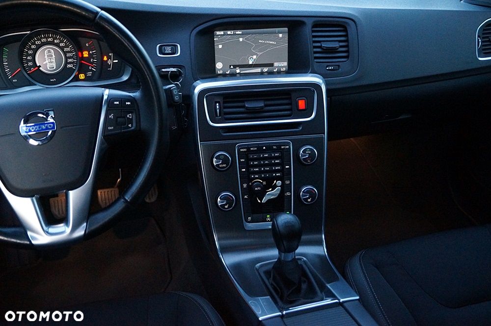 Volvo V60 D4 Edition Pro - 31