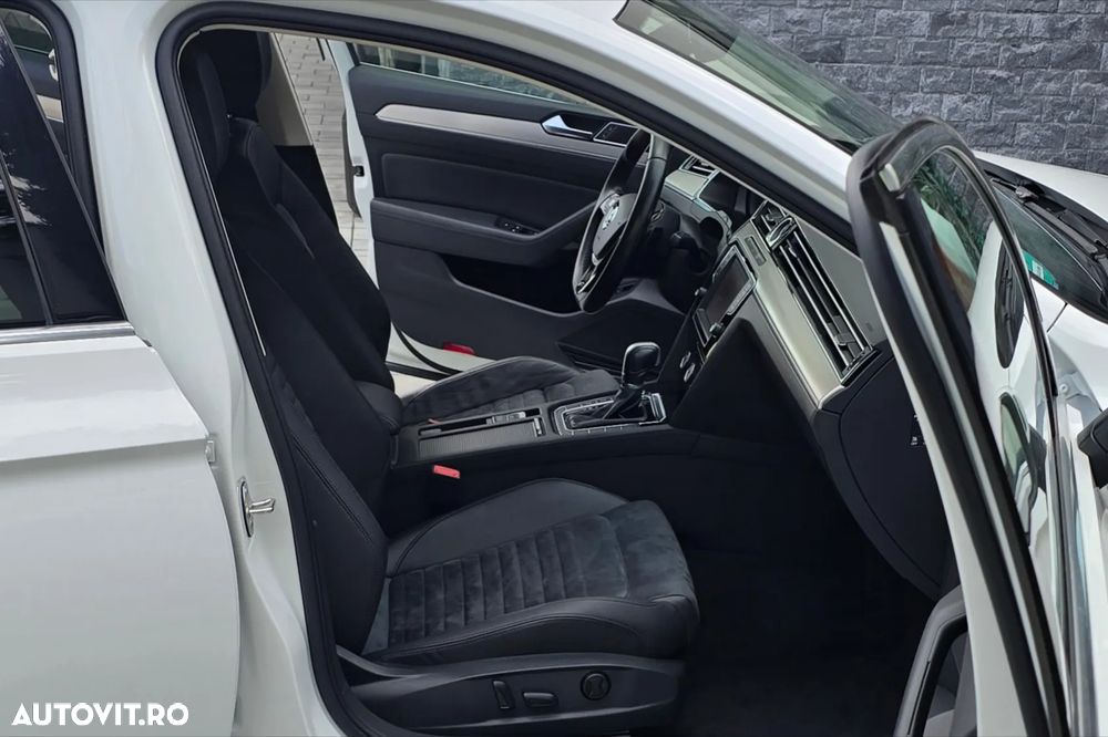 Volkswagen Passat 2.0 TDI DSG Highline - 13