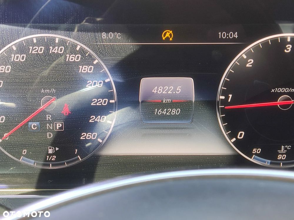 Mercedes-Benz Klasa E 220 d 4-Matic 9G-TRONIC - 25