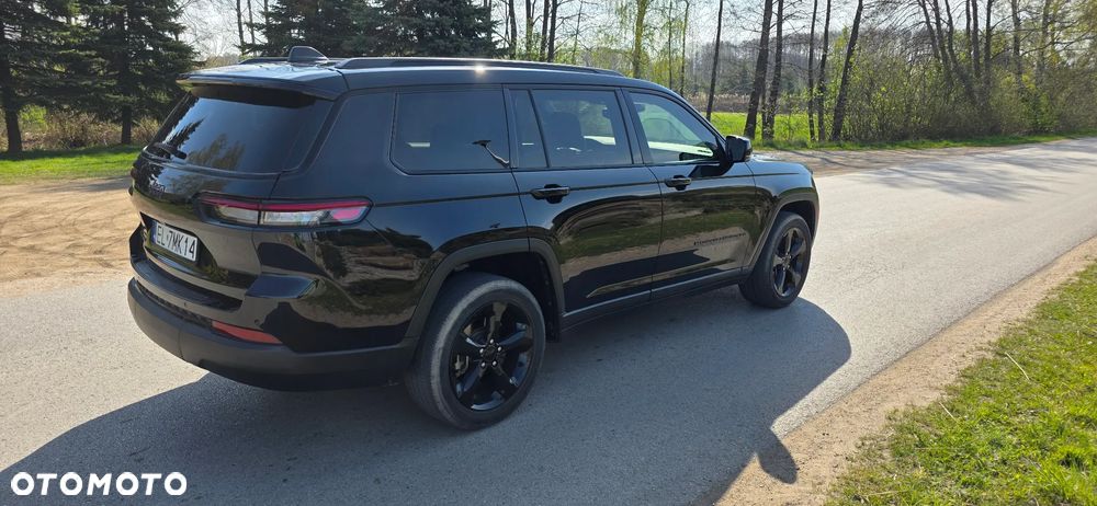Jeep Grand Cherokee - 37