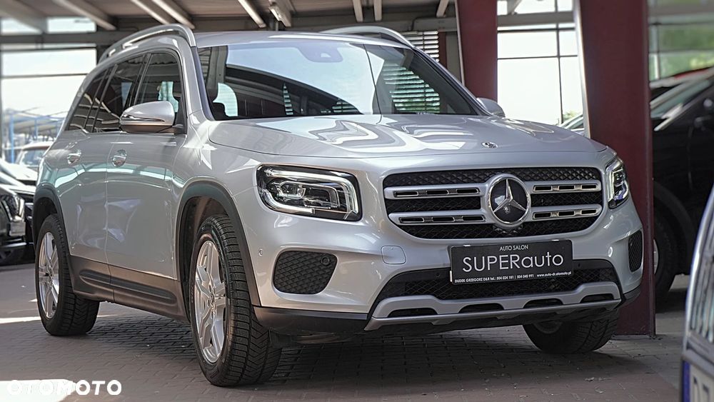 Mercedes-Benz GLB 200 7G-DCT - 3