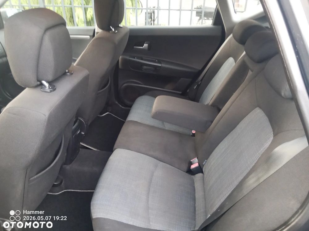 Kia Ceed 1.6 Crdi Comfort + - 16