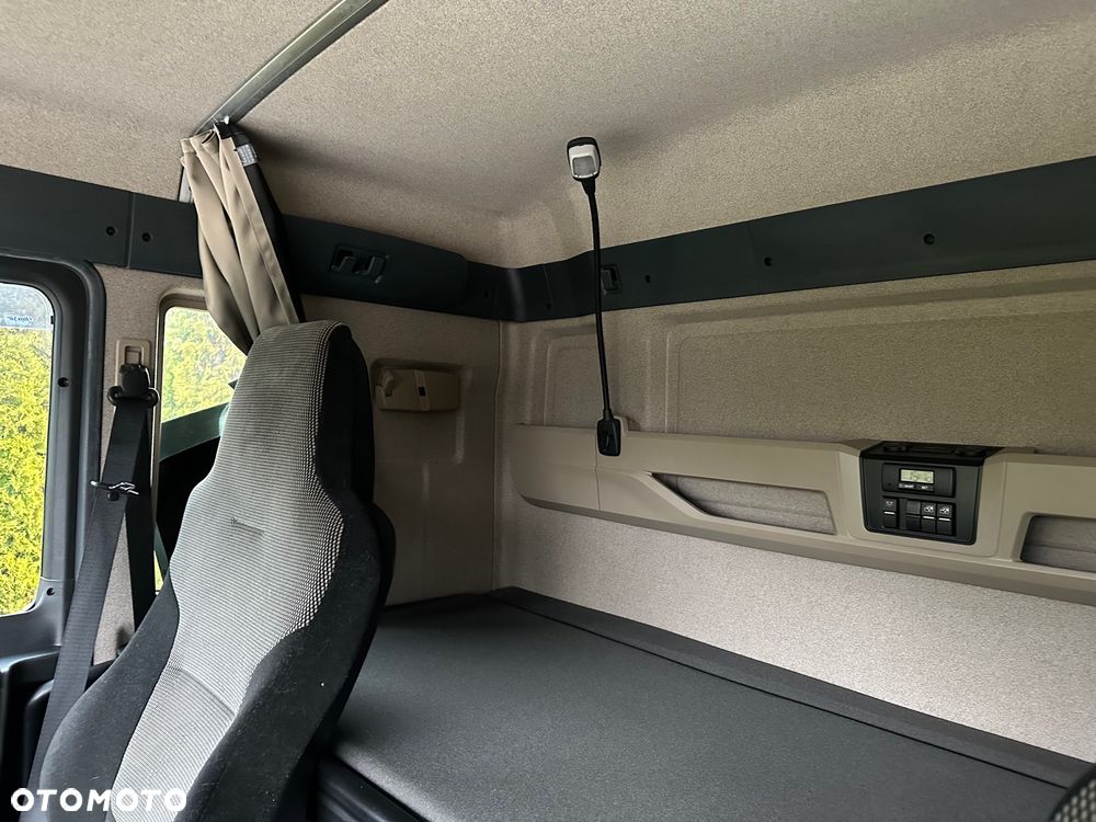 MAN / TGS / 18.510 / 4x4 / STAŁY NAPĘD + REDUKTOR  / ALLROAD / - 32