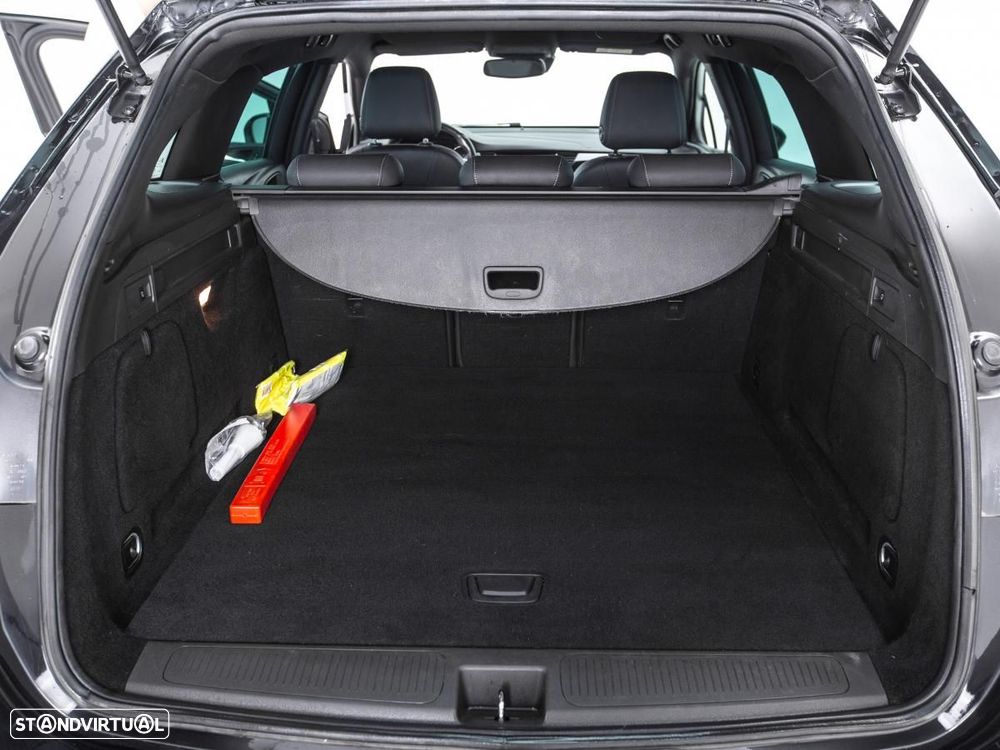 Opel Astra Sports Tourer 1.5 D Ultimate S/S — fotografia 11