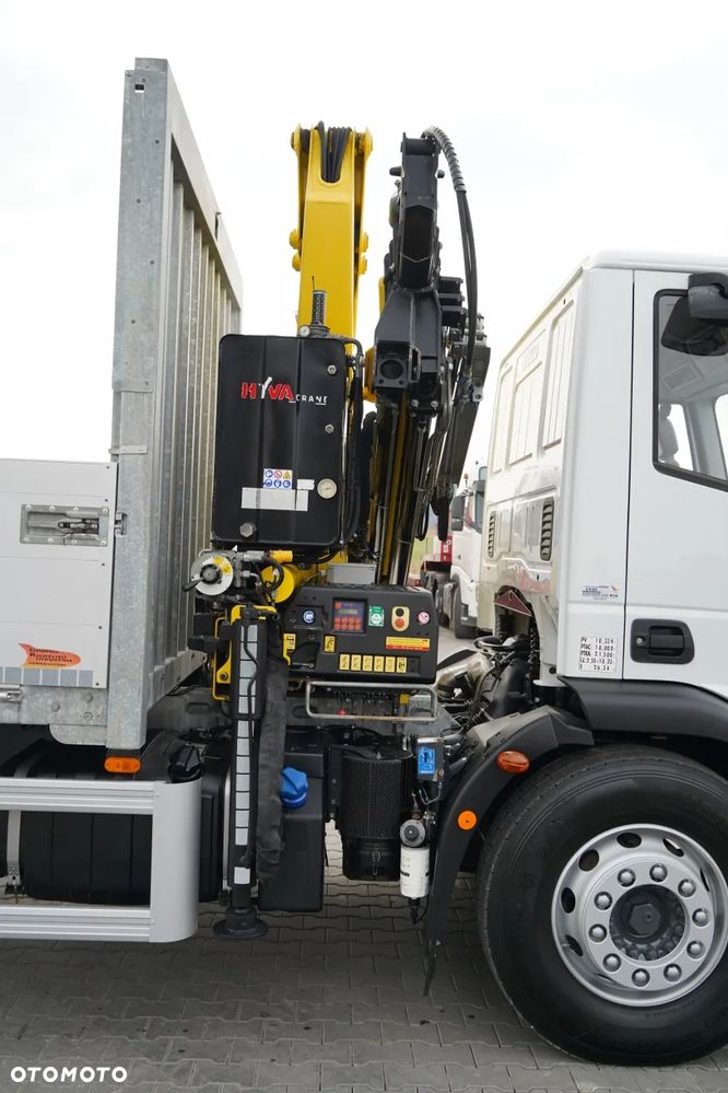 Iveco 180E25 / 4X2 / SKRZYNIOWY 7,5m + HDS HYVA HB150X MAX UDŹWIG 5 200KG / STEROWNIE RADIOWE  / ROTATOR / AUTOMAT - 20