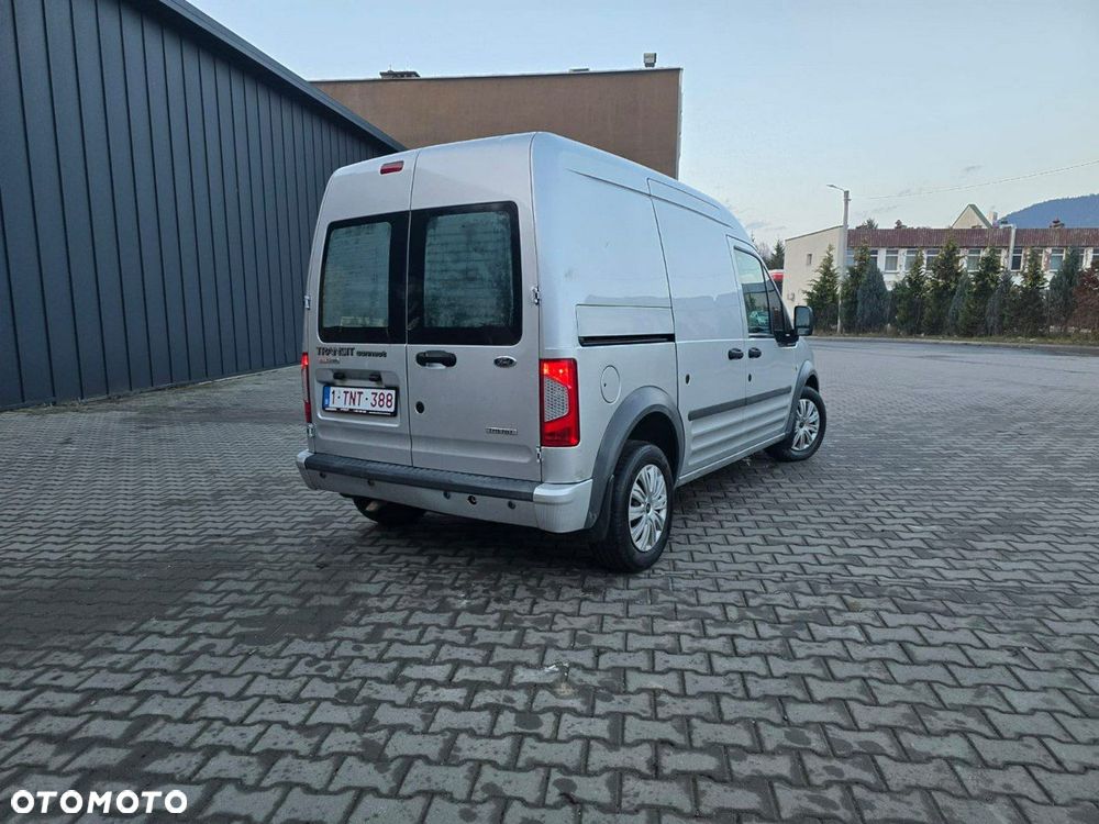 Ford Transit Connect - 8